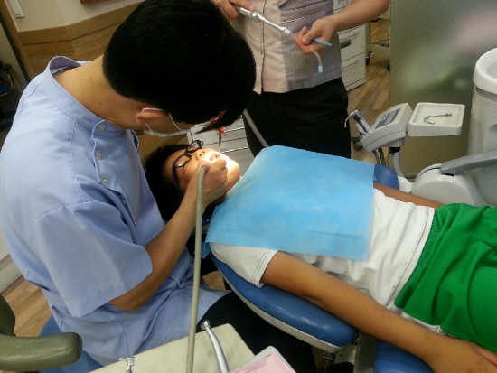 치과검진_및_치료