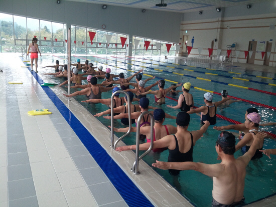하동 국민체육센터 수영 강습프로그램.